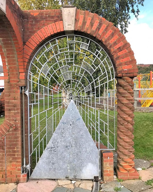 Welded gate.jpg