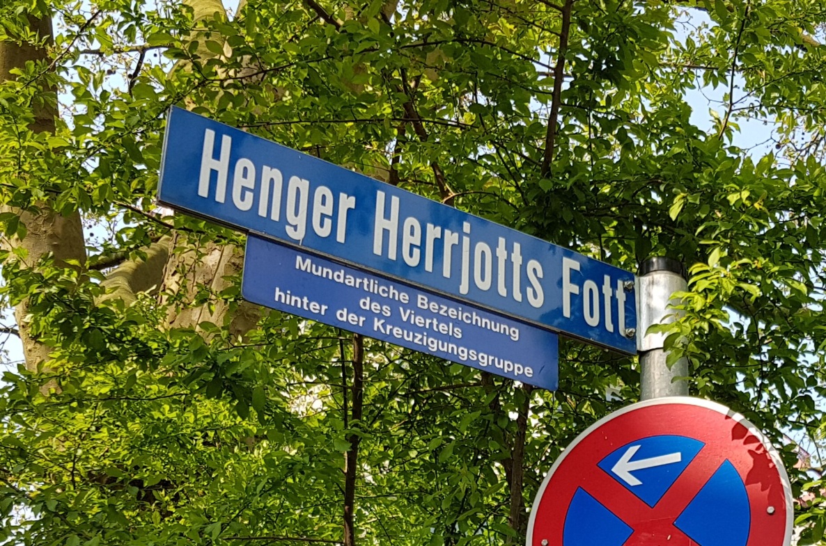 HengerHerrjottsFott.jpg